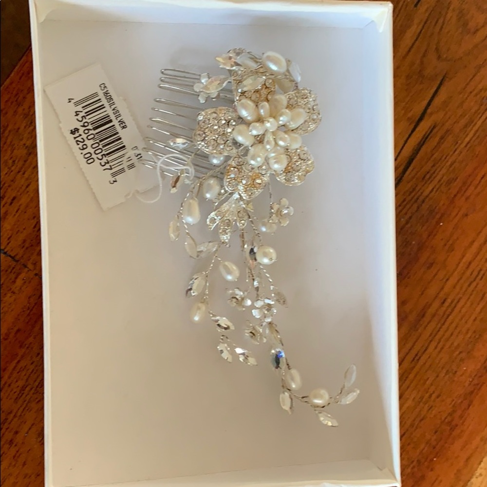 Wedding hair comb/clip